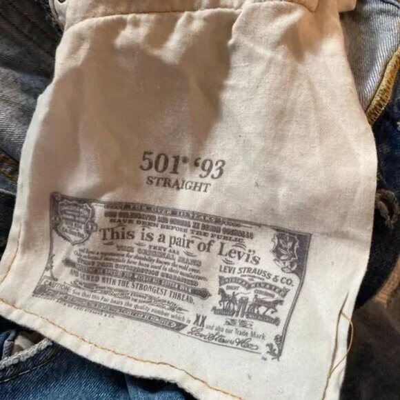 Levi Strauss 501 '93 Straight Leg W 38 L 30 Distressed Button Fly Blue Jeans - Picture 4 of 9